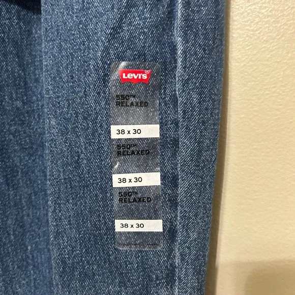 Levi's 550 Mens Jeans 38x30 Relaxed Fit Medium Wash Blue NWT Tapered Leg Classic - Picture 6 of 10